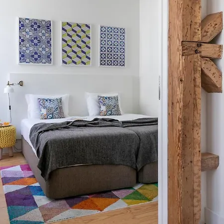 Apartment Plum Guide - Some Like It Cold Lissabon